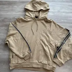 adidas シティ プルオーバー スウェットシャツ（ジェンダーニュートラル）