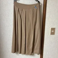 コントワーデコトニエ　ベージュフレアシルエット キュロット