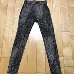 最終値下げ★GU　ジャガードレギンスパンツ　S