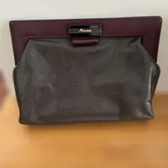 ハンドバッグ　革