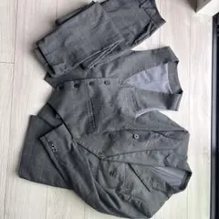 グレーのウィンドウペン柄スーツ3点セットです。 （ジャケット・ベスト・パンツ）
