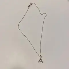 シルバーネックレス　イニシャル　A