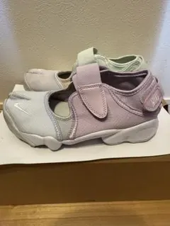 NIKE エアリフト　22cm