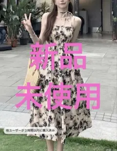 SHEIN オールオーバーフローラルプリント　キャミドレス　花柄　ワンピース