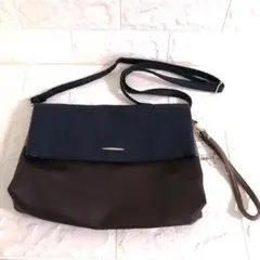 新品　grove バイカラーショルダーバッグのサムネイル