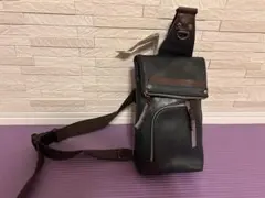 DOUBLES ボディバッグ ネイビー ブラウン