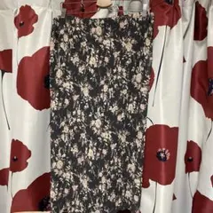 レリアン　ブラウン系花柄プリーツスカート