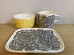 【新品】マリメッコ クルイェンポルヴィ トリオ　プレート マグ ボウル セット 新品】マリメッコ クルイェンポルヴィ トリオ プレート マグ ボウル セット