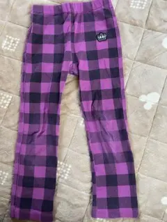 紫と黒のチェック柄パンツ