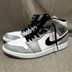 【美品】ナイキ エアジョーダン1 ミッド 