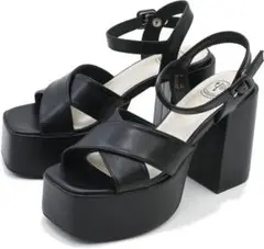 ヨースケ ストラップサンダル