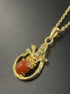 ✅ 昭和レトロ ペンダントネックレス 赤珊瑚調 ゴールドカラー エレガント