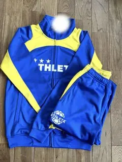 ATHLETA サッカー用ジャージ上下セット。 160