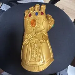アベンジャーズ/サノス　インフィニティ・ガントレット 発光ギミック　大人サイズ アベンジャーズ/サノス インフィニティ・ガントレット 発光ギミック