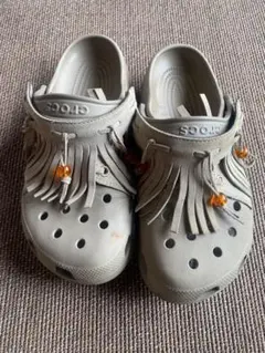 レア！可愛い！Crocs クロックス サボサンダル フリンジ ベージュ26cmのサムネイル