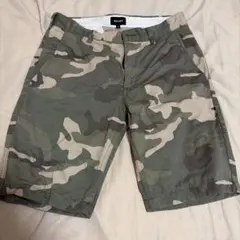 BEAMS 迷彩 ショートパンツ Sサイズのサムネイル