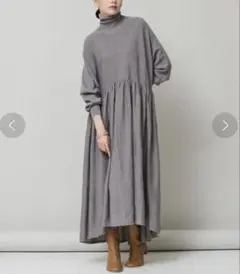 カレンソロジー　ウール ハイネック ギャザーワンピース
