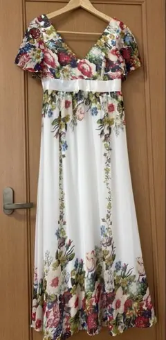 花柄ロングワンピース　半袖ワンピース