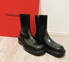 FERRAGAMO ブラック ショートブーツ　23.5 新品