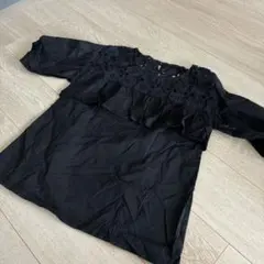 黒 刺繍レース切り替えブラウスのサムネイル