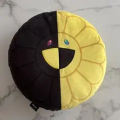 【村上隆】カイカイキキ Youtuberヒカルコラボクッション 60cm Amazon.co.jp: 村上隆カイカイキキ Youtuberヒカル特大