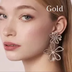 エリザベスバウアー風　ウェディングピアス 　ゴールド　ブライダルピアス フラワー