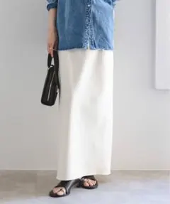 Noble ノーブル　コンフォートジャージーライクタイトスカート　36 ホワイト