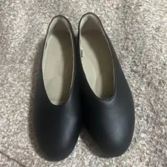 【美品】無印良品 疲れにくいレザー深履きシューズ ブラック 23cmのサムネイル