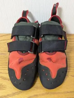 Item thumbnail for item 4ada02fd-9e21-497a-a6e9-321f91fd812f