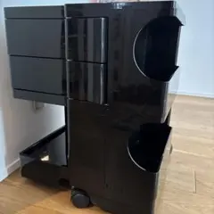 ボビーワゴン　2段　黒　BIEFFEPLAST PADOVA社製 ボビーワゴン 2段 ブラック│名作デザイナーズ家具のインテリア