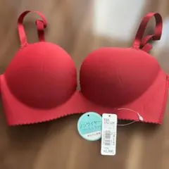 ノンワイヤー 赤 ブラジャー E65