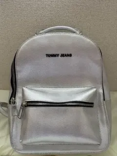 (最終値下げ)TOMMY JEANS シルバー メッシュリュックのサムネイル