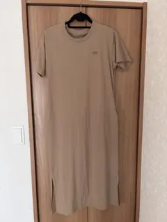 【最終価格】THE NORTH FACE 半袖ワンピース ベージュ Lサイズ