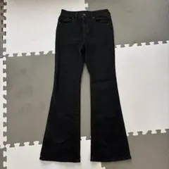 フレアパンツ　デニム　ジーンズ