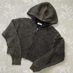 WEGOウィゴー　フード付ジップパーカー　Ｆ　ショート丈　ダブルジップ　カーキ系