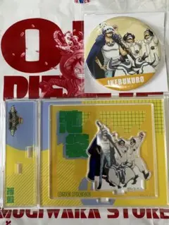 ONE PIECE 池袋ご当地グッズ　アクリルスタンド　缶バッジ　麦わらストア