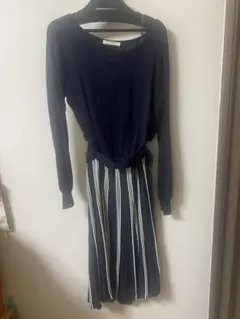 BE RADIANCEネイビー 長袖ニットワンピース ストライプ