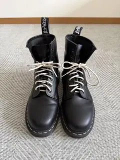 【美品・ゲリラ値下げ有】 Dr.Martens 8ホールのサムネイル