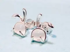 【銀製品925】可愛いうさぎさんのオパールプチピアス
