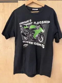 ユニクロ×カワサキ　コラボ　Ninja ZX-10R グラフィックTシャツのサムネイル