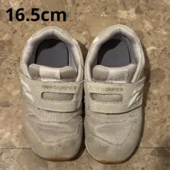 16.5cm ニューバランス　スニーカー