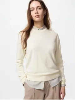 ユニクロ メリノクルーネックセーター ホワイト