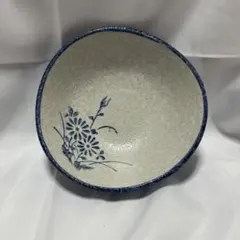 【和モダン】藍染付 花柄 浅鉢 盛鉢 煮物鉢 どんぶり ボウル 和食器 吹墨のサムネイル