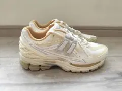 24cm 新品 NEW BALANCE ニューバランス M1906NLY