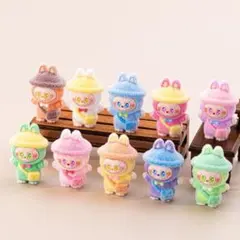 【即購入可能】【数量限定】LABUBU（ラブブ）ハイキングミニフィギュア　セット