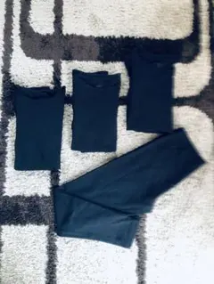 UNIQLO長袖　ヒートテック3枚セットとレギンス