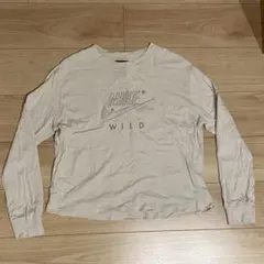 NIKE ナイキ　薄手　トップス