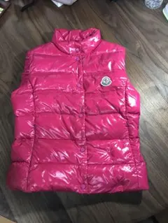 モンクレール ダウンベスト