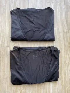 UNIQLO エアリズム Vネック Tシャツ 黒2枚組