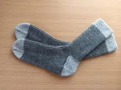グレー ウール リブ編みソックス